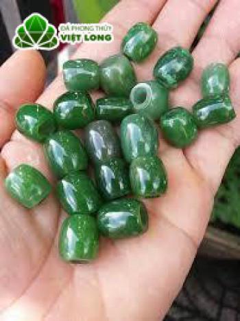 LU THỐNG NGỌC PHỈ THÚY- NGỌC BÍCH
