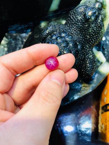 Mặt đá ruby sao tự nhiên cam kết chuẩn 100%