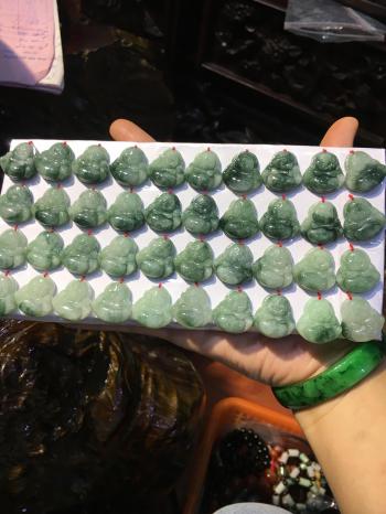 mặt phật di lặc ngọc jade trắng xanh tự nhiên